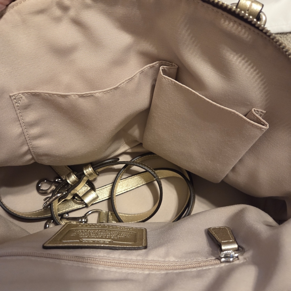 Coach purse - Picture 8 of 9